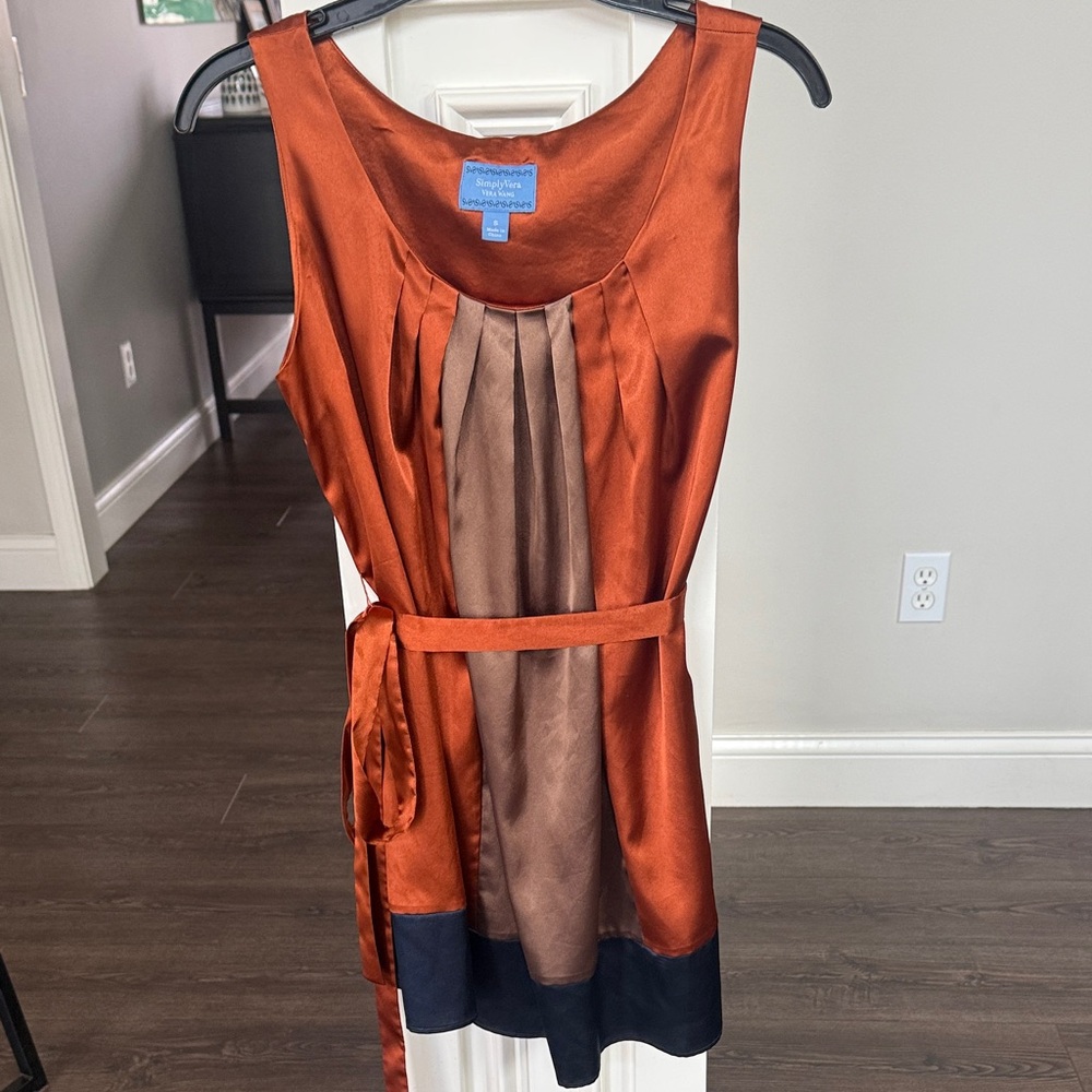 Simply Vera Vera Wang Rust and Brown Colorblock Satin tank Small